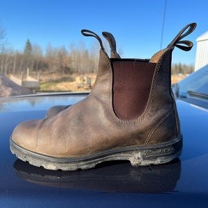 Size 9 (US) Ladies Blundstones